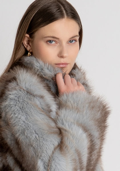 Faux Fur Jacket ￼￼