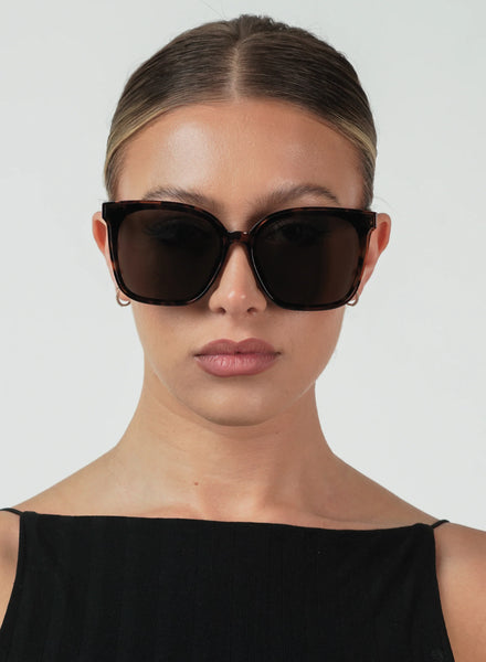 Betty Oversized Sunglasses