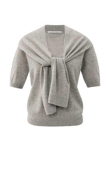 Short Sleeve Sweater with Fixed Scarf