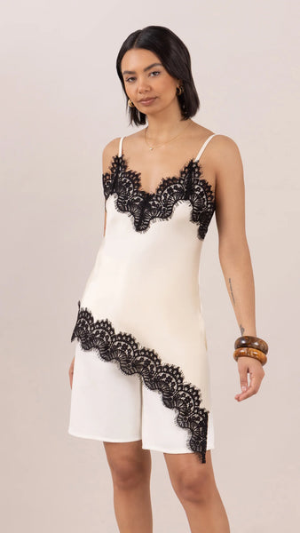 Blake Top With Lace - 2 Colours