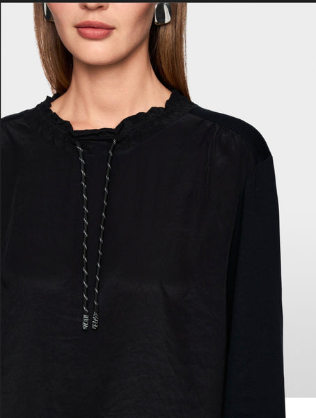 Long-Sleeved Shirt with Materials Mix