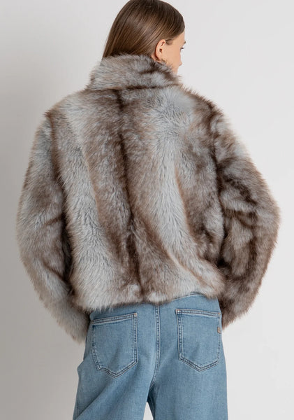Faux Fur Jacket ￼￼