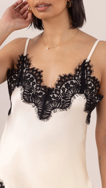 Blake Top With Lace - 2 Colours