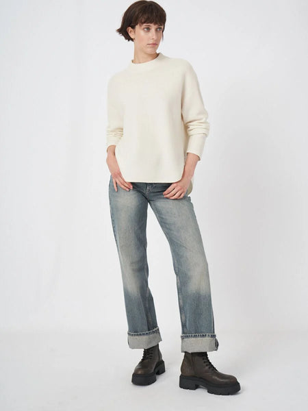 Fine Textured Knit Sweater with Round Hem