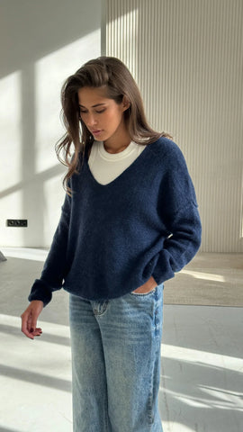 Hailey Sweater In Navy