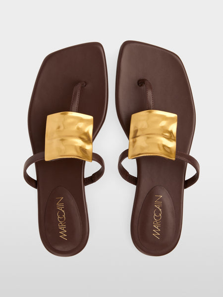 Leather Sandal With Gold Ornament