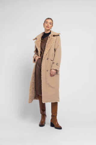 Reversible shower-proof Trench coat in Camel