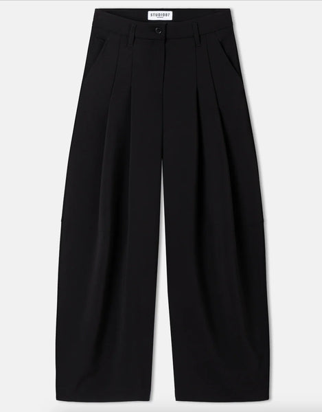 Eleven Pleated Pant